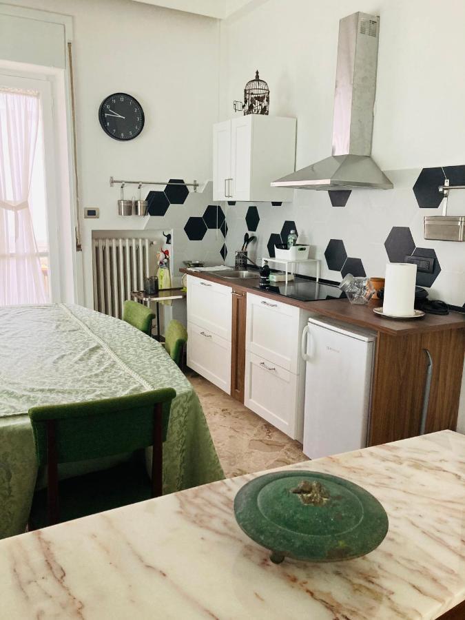 Appartement Viva La Nonna à Salernes Extérieur photo