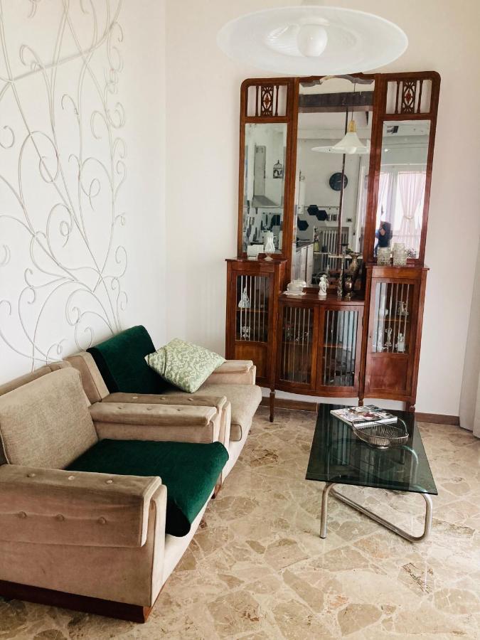 Appartement Viva La Nonna à Salernes Extérieur photo